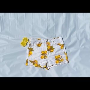 FOREVER 21 Lemon Stretch  Denim Shorts
